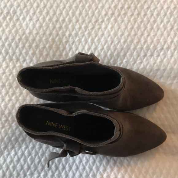 Nine West suede booties - Picture 6 of 8